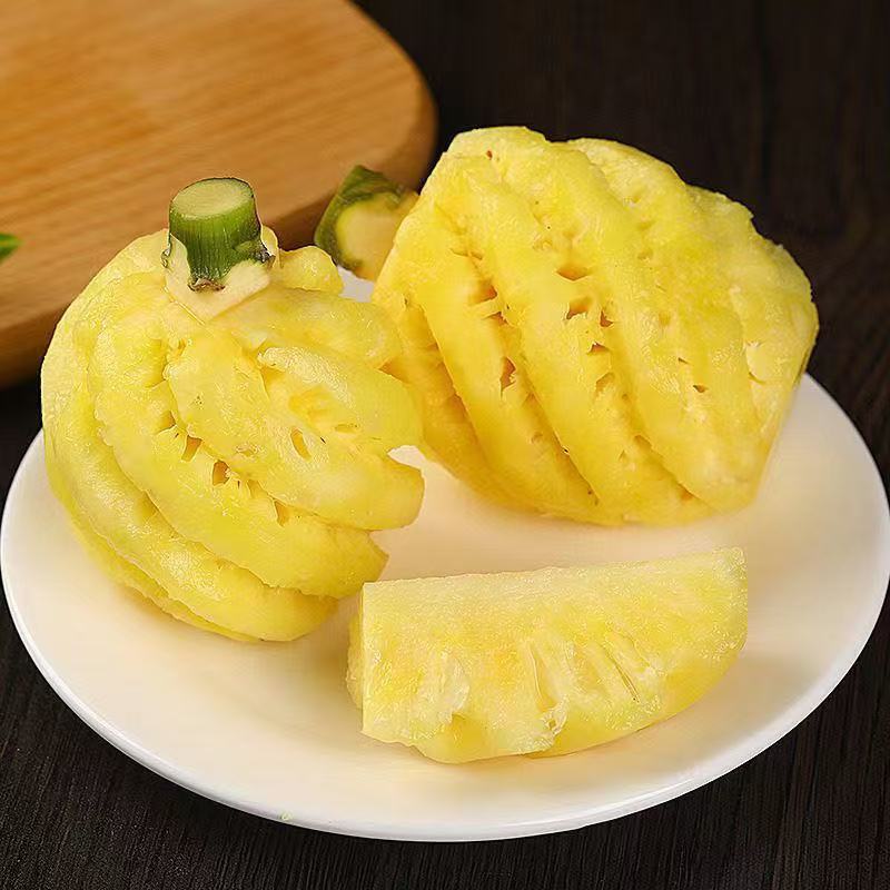3袋【香水小菠萝】开袋及食，脆甜多汁，冰箱冷藏保存，到手3袋 每袋2-3颗1斤