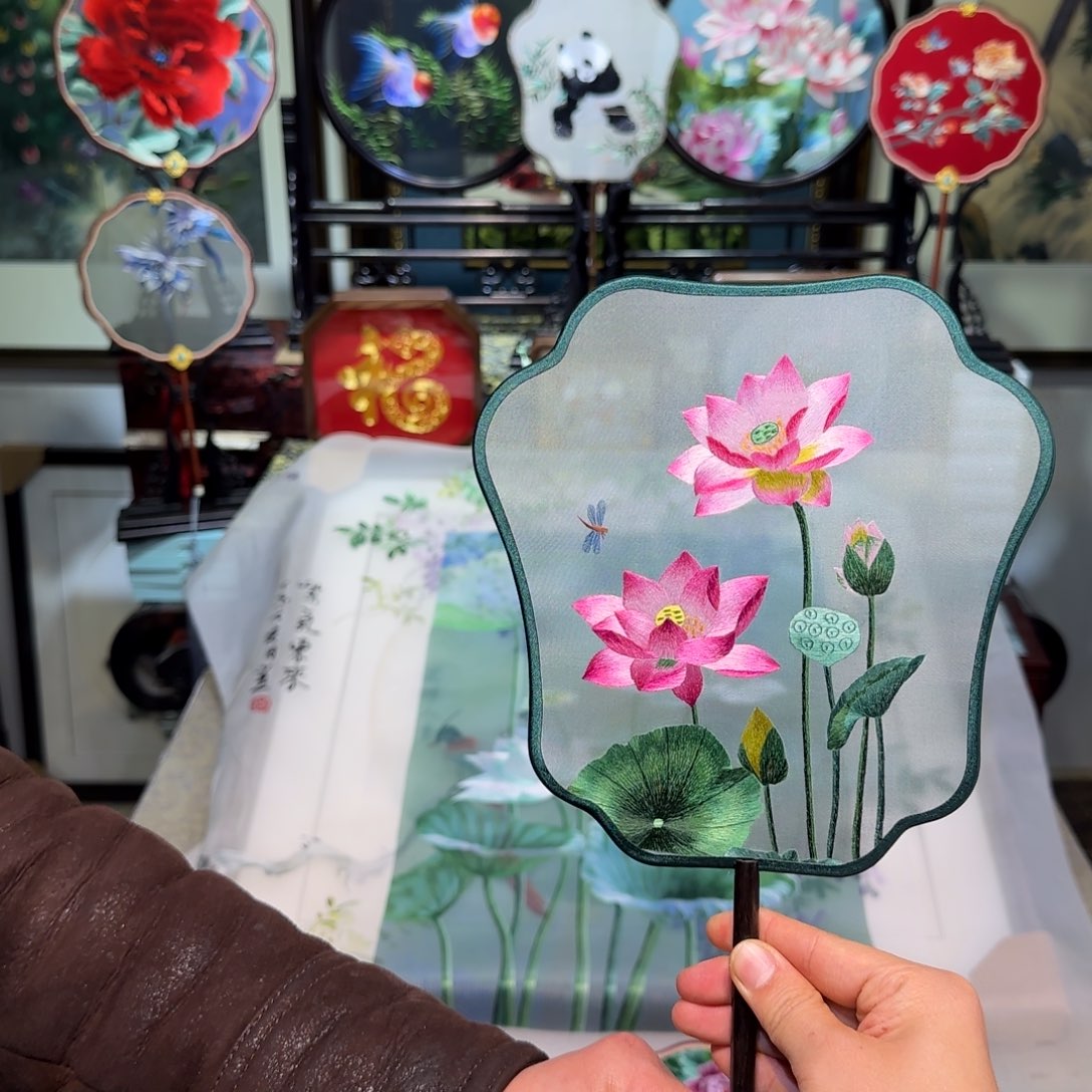 刺绣刺绣工艺精湛