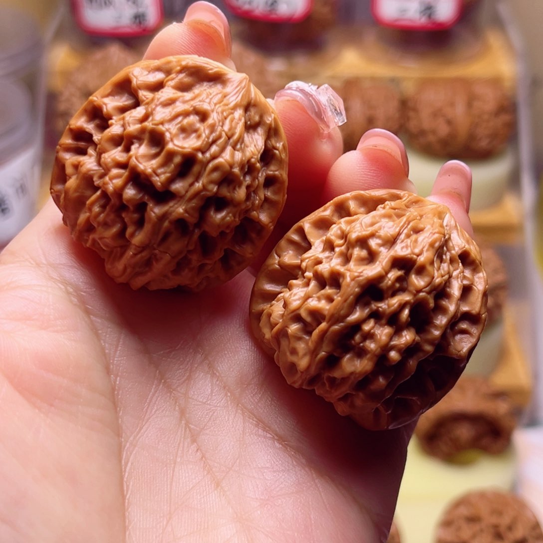 文玩核桃吊坠通天龙脊小众