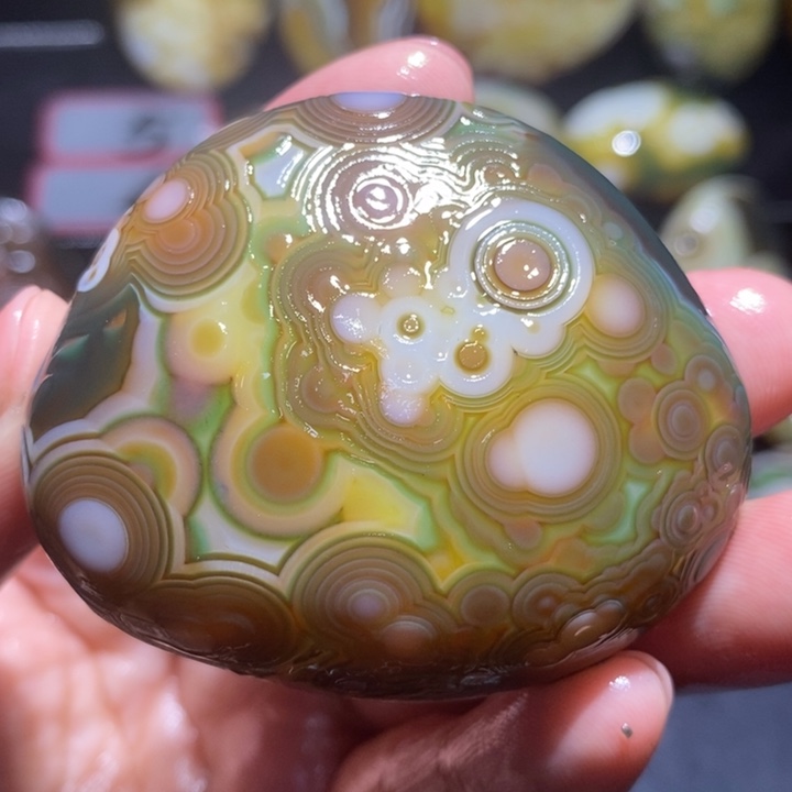 未镶嵌玛瑙/玉髓珠宝奇石