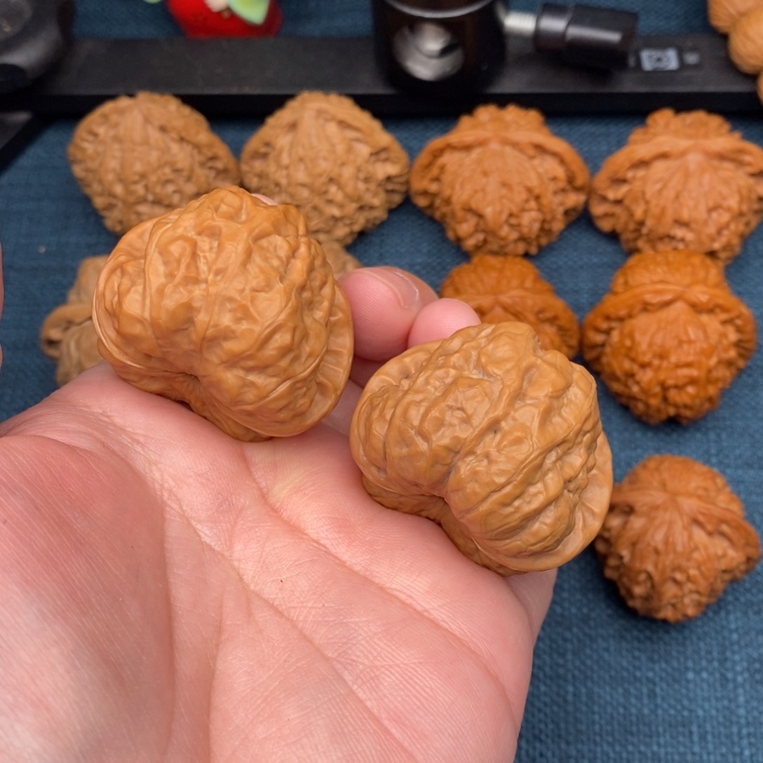 文玩核桃把件延庆蛙蛙40