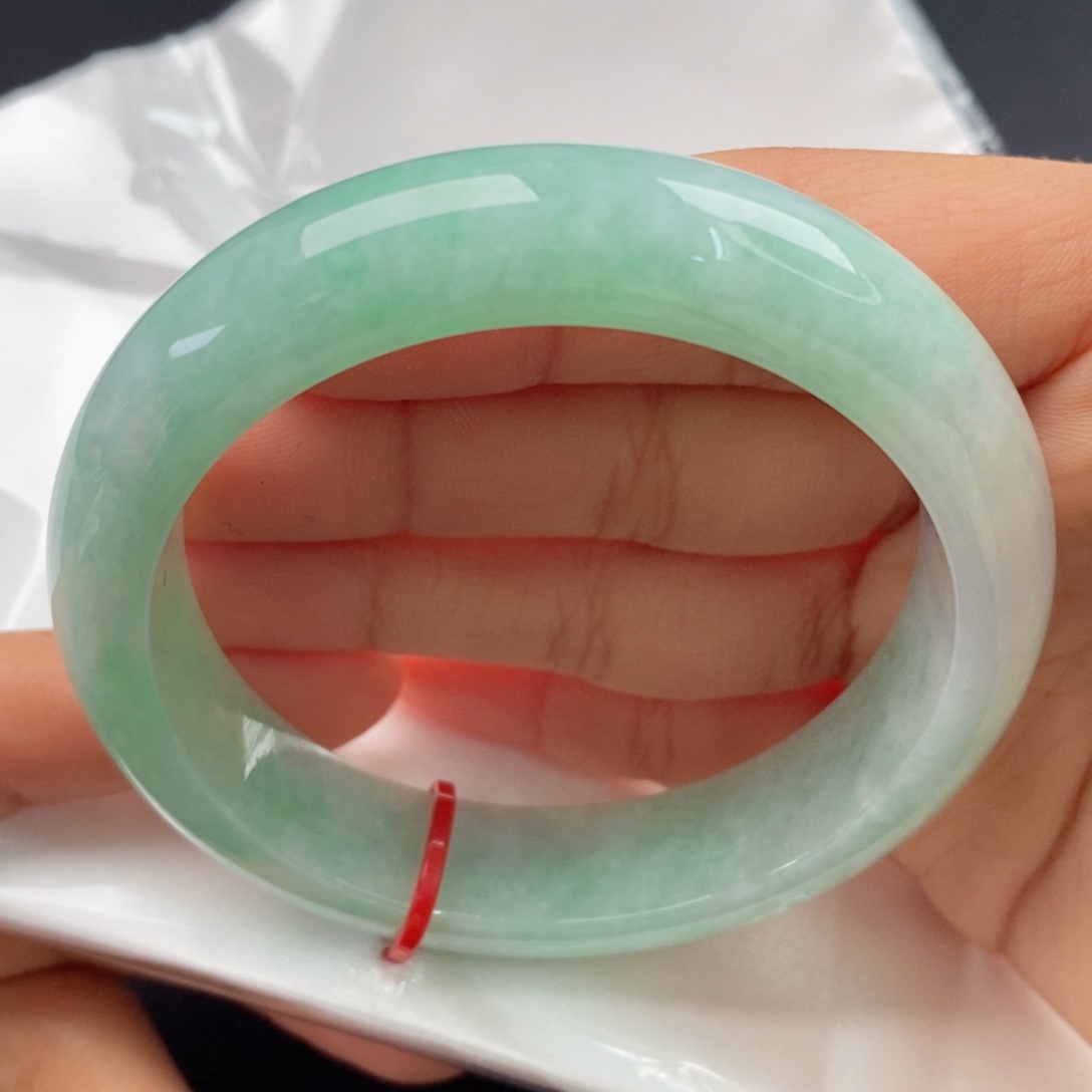 翡翠手镯未镶嵌56正圈