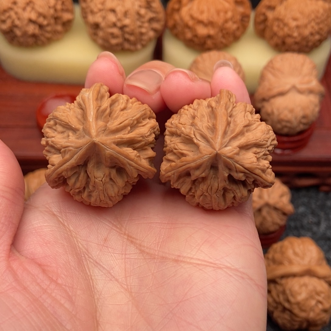 桃核把件御龙粗筋三棱35