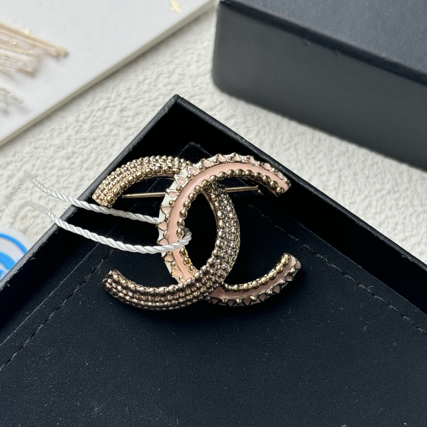 95新 Chanel/香奈儿 泡泡中古 Chanel 粉色珐琅双C胸针