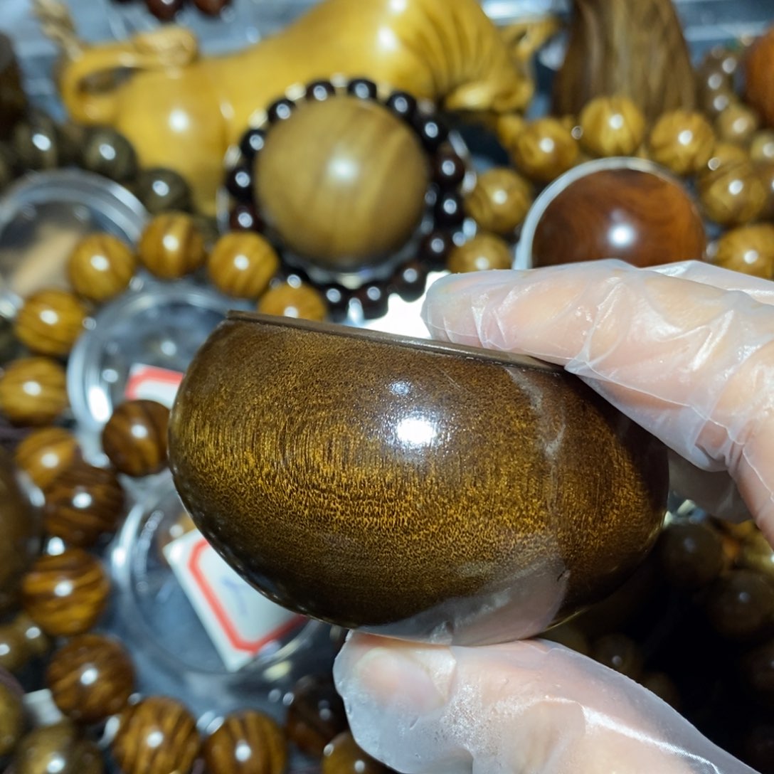 金丝楠木雕工艺品