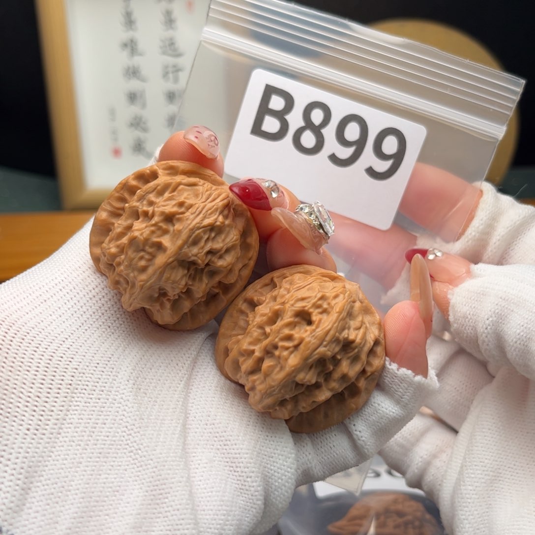文玩核桃把件37野狼b 899