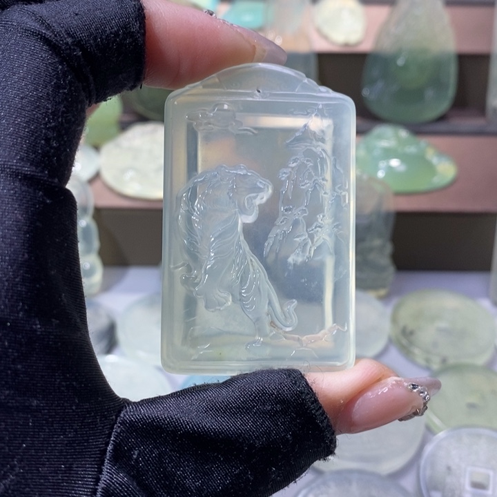 岫玉吊坠未镶嵌沙*静吊坠