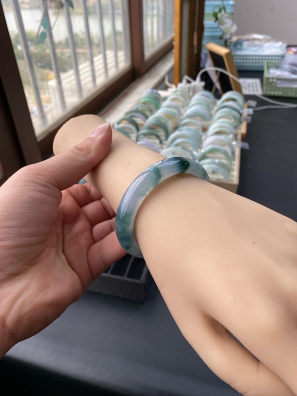 翡翠手镯正圈55圈