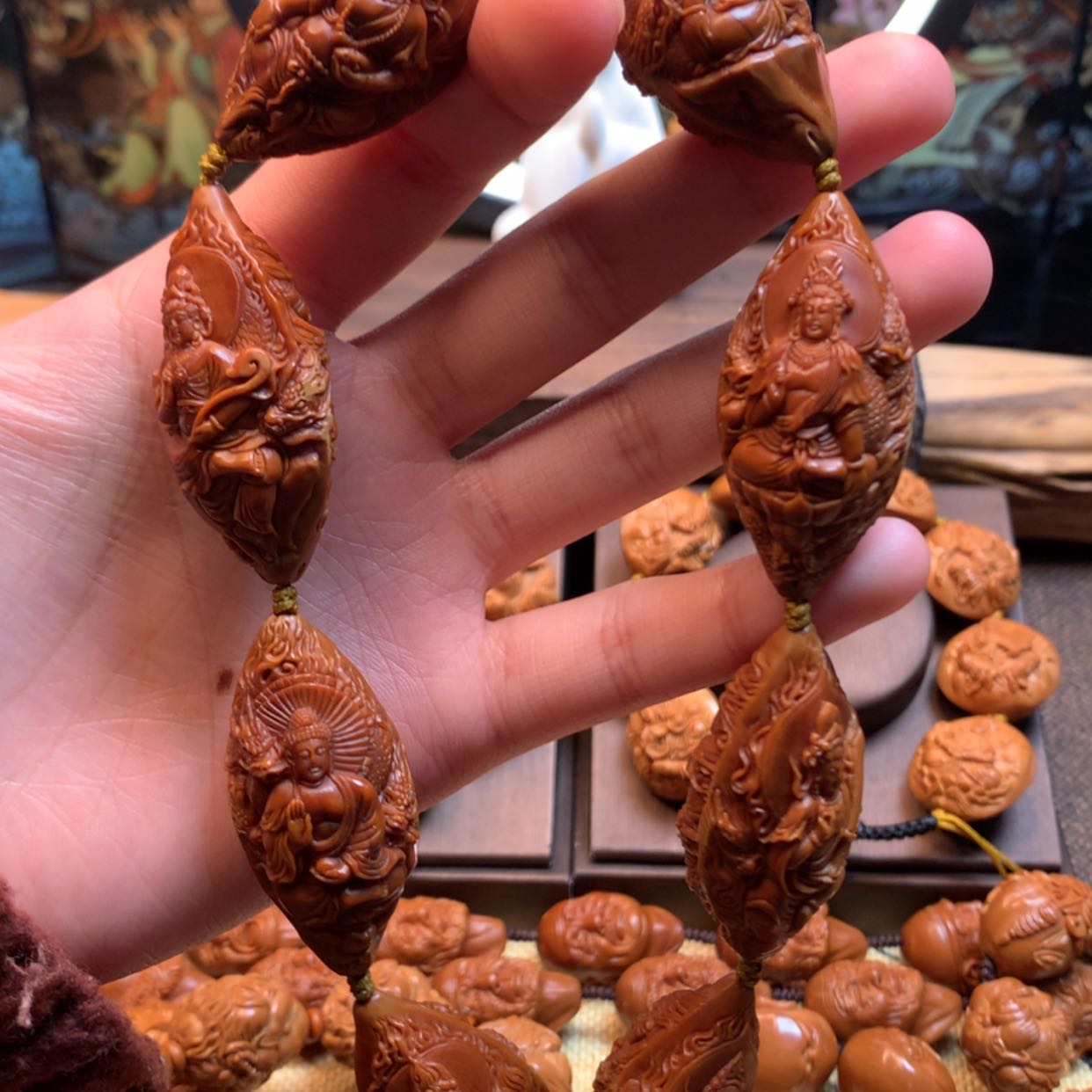 【闪购商品】橄榄核吊坠九龙万佛