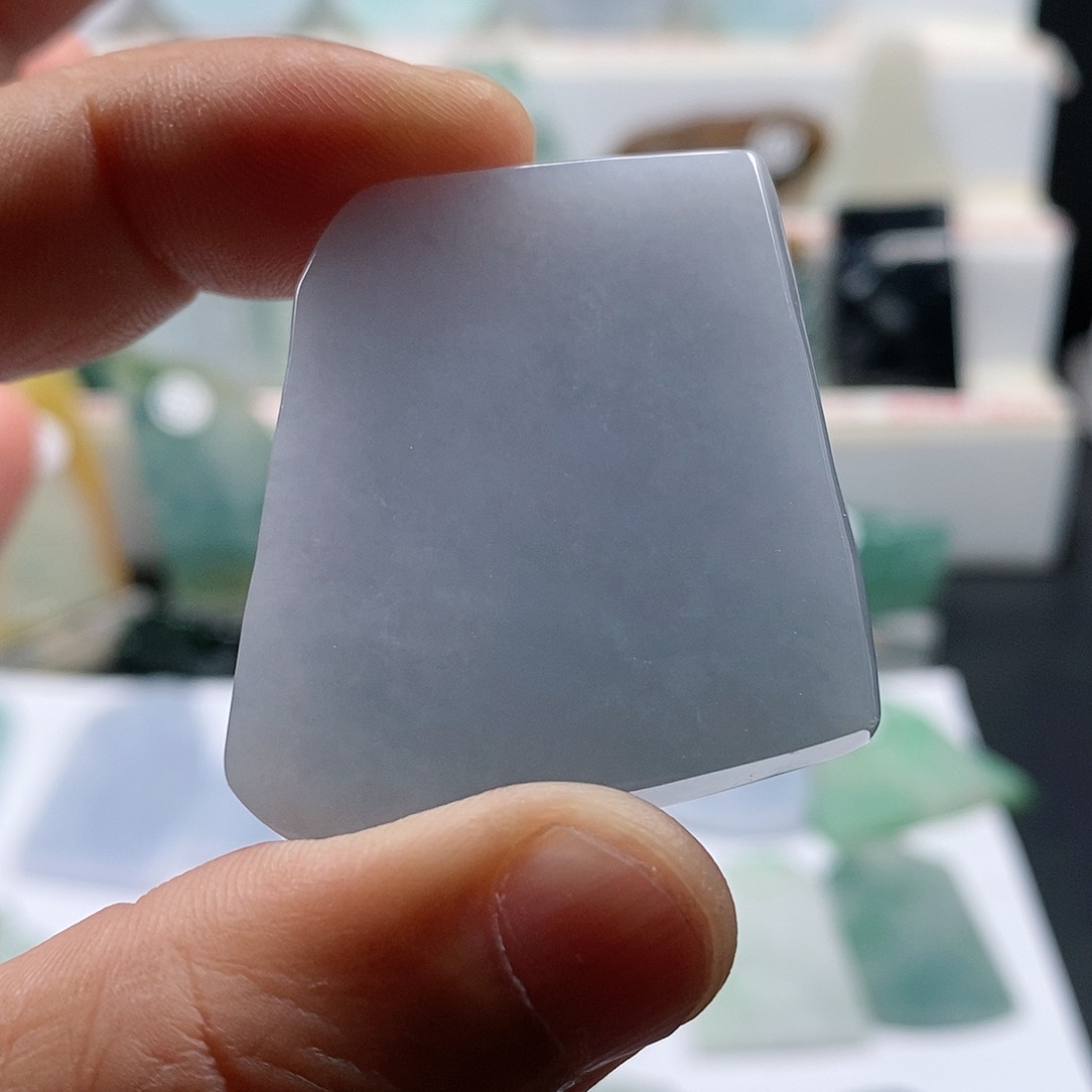 翡翠未镶嵌颈饰乐凡珠宝翡翠挂件