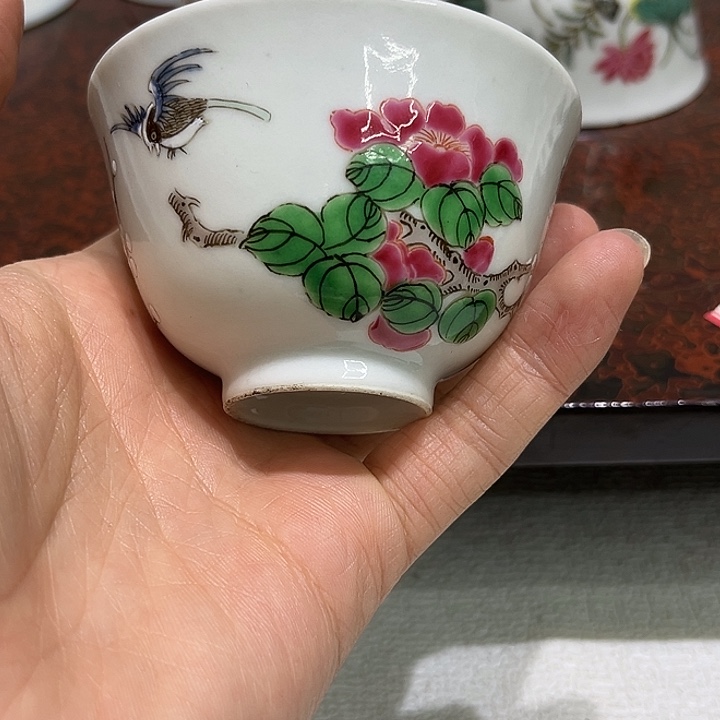 用***3瓷片精美的陶瓷摆件……