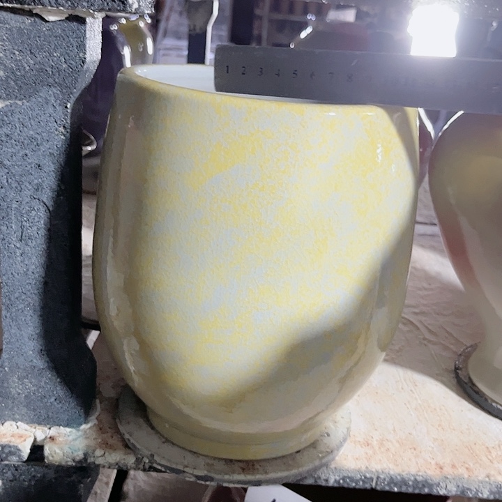 瓶口16高23 景德镇陶瓷学院