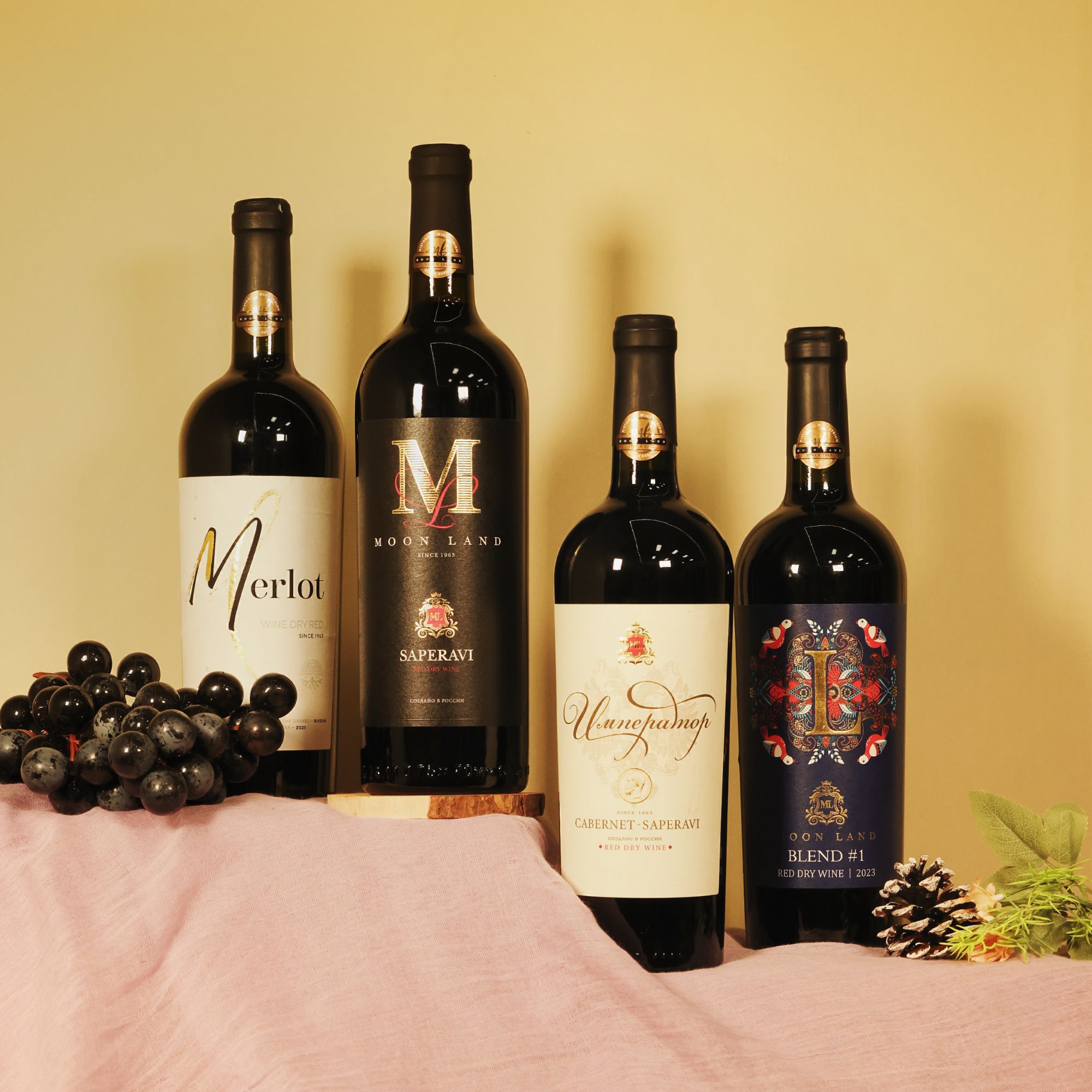 【 俄罗斯进口】木莱特梅洛.黑M.蓝鸟.皇帝.葡萄酒750ml/4组合