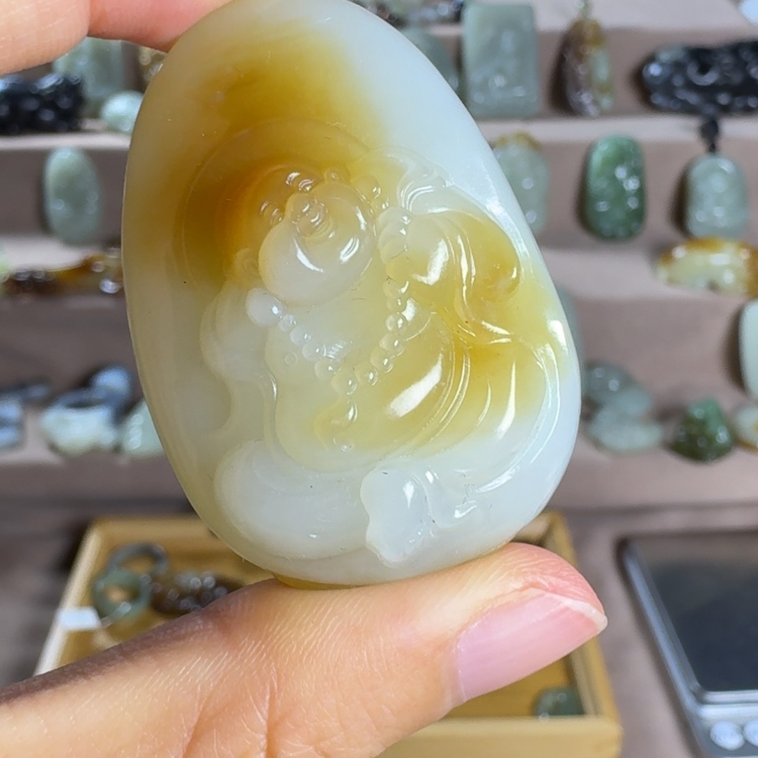 和田玉颈饰未镶嵌