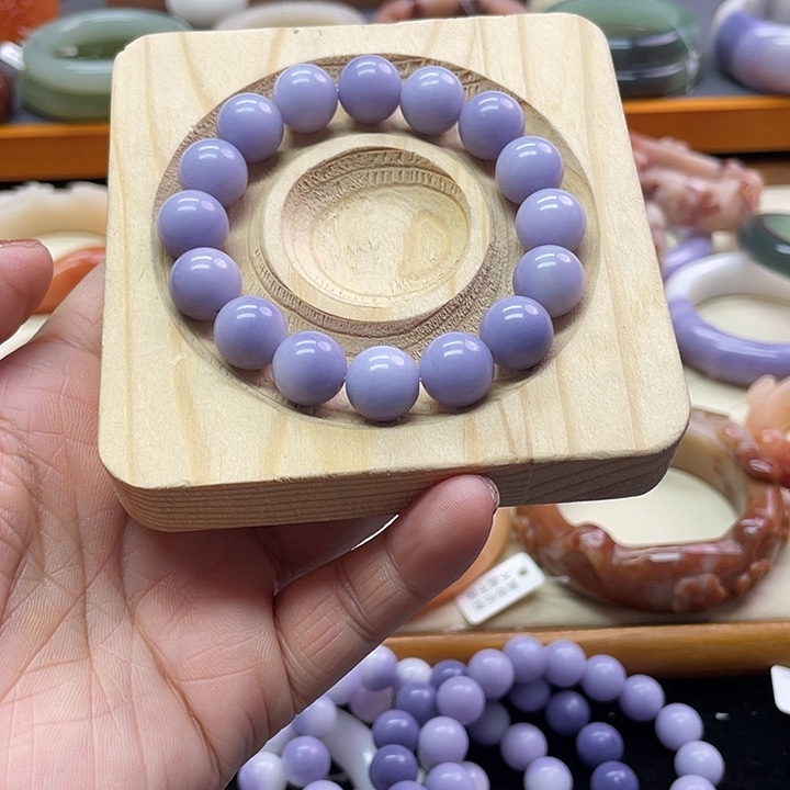 未镶嵌手镯石英质玉