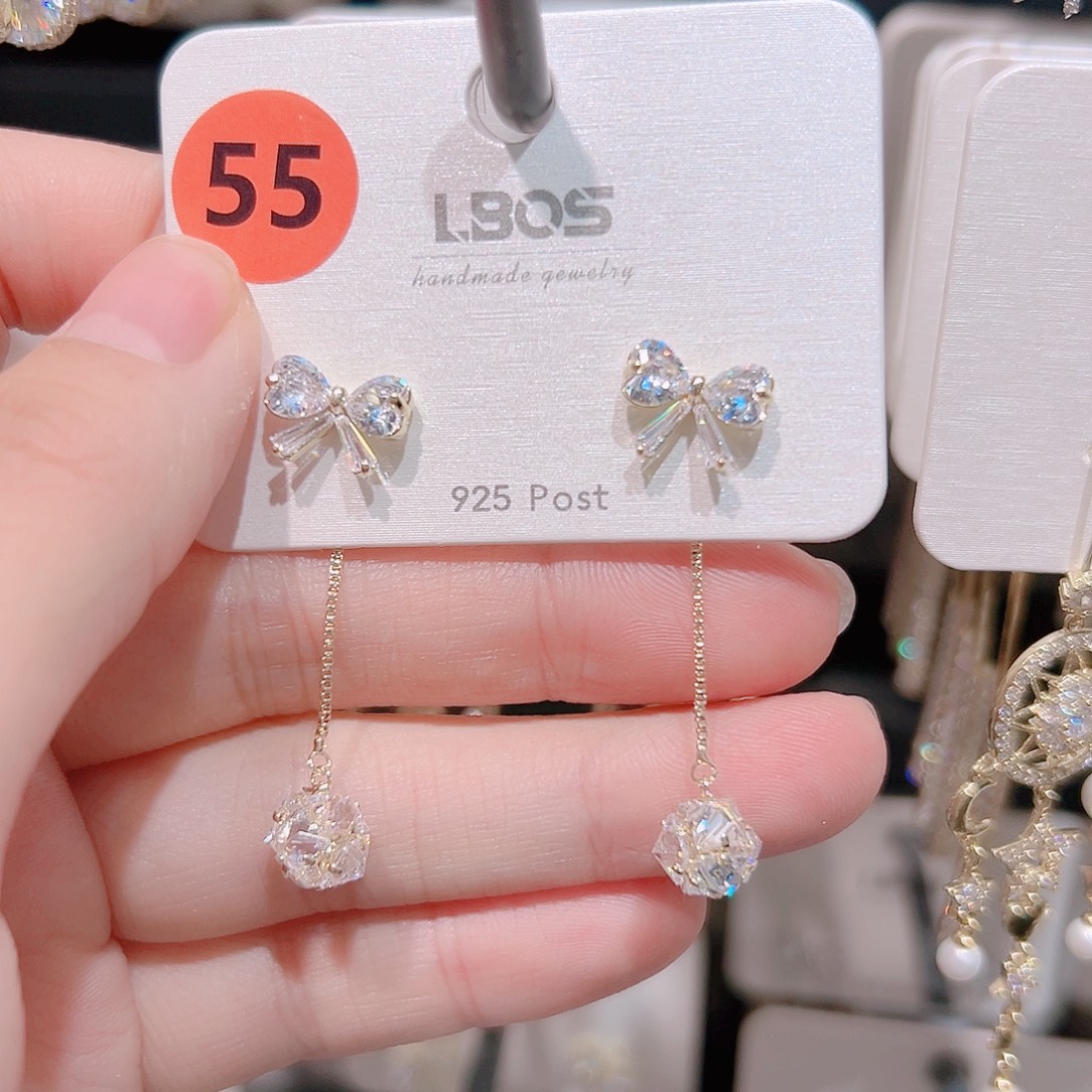 梧****锆石纯铜合金耳环的