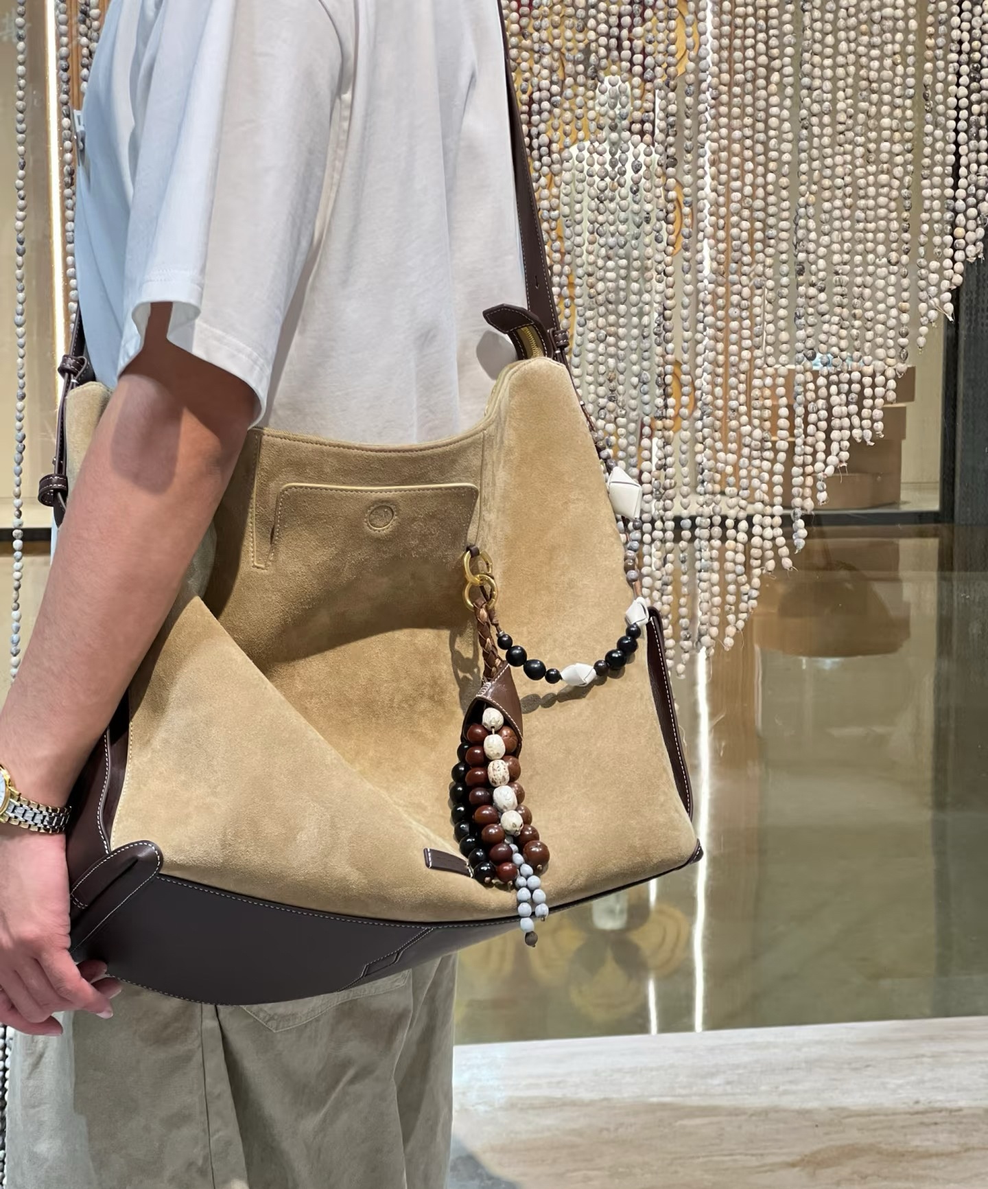 单肩大容量hobo斜挎包男女同款