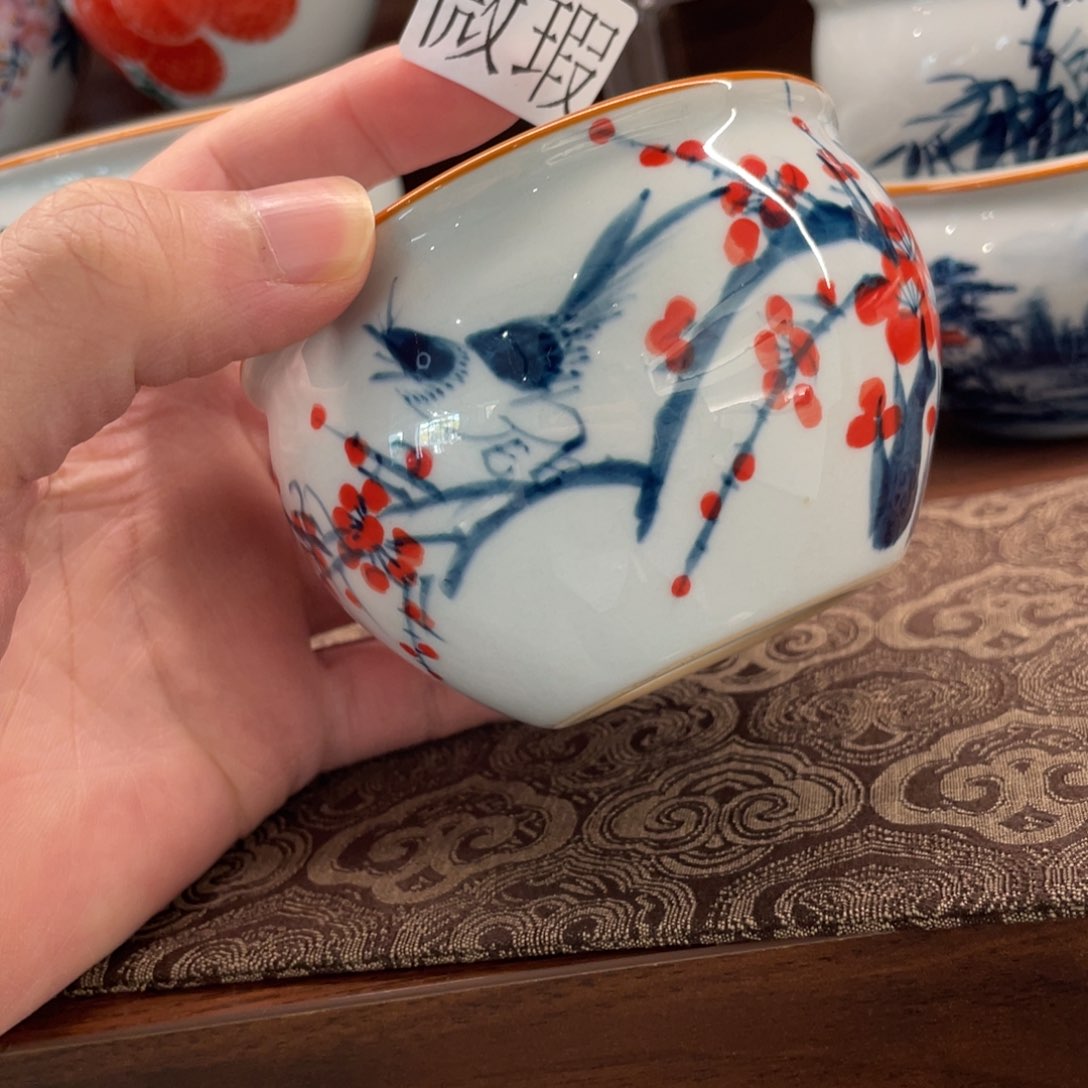 釉下手绘茶具微瑕