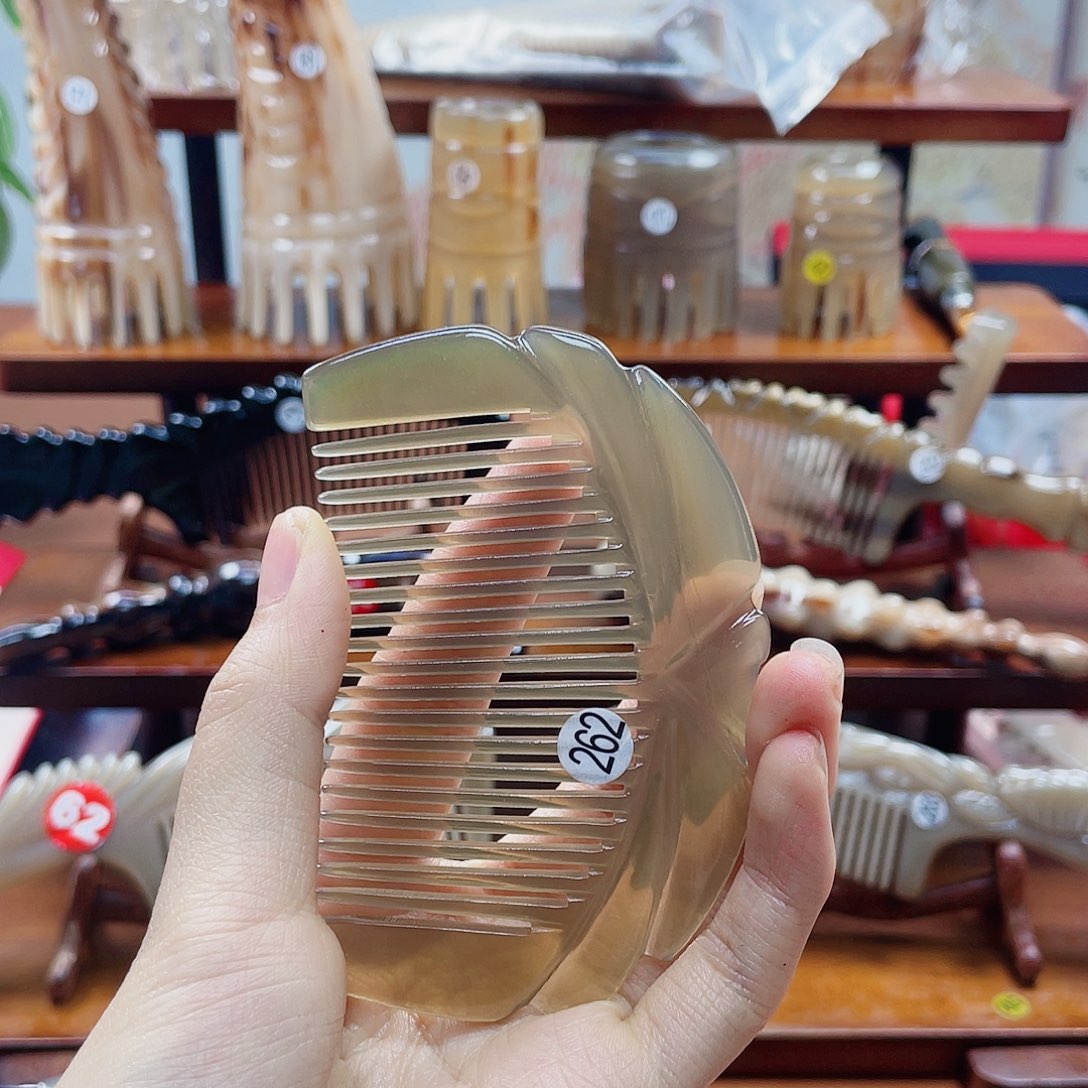 纯手工制作牛角梳262