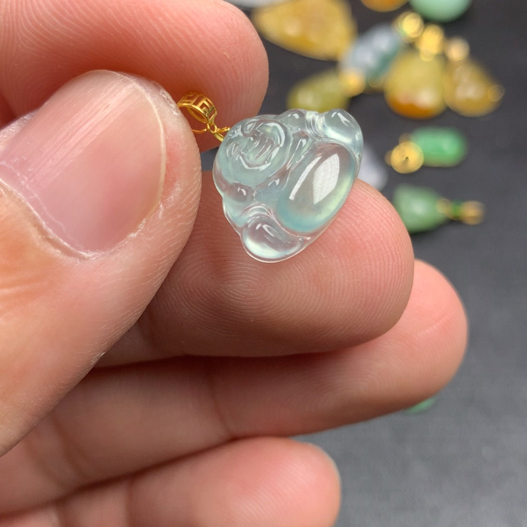 【闪购商品】颈饰18K金镶嵌翡翠翡翠