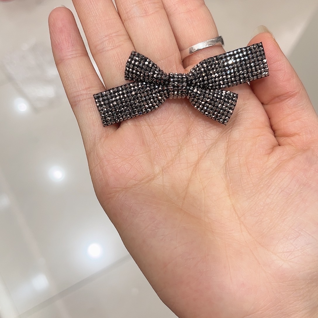 布艺非金属爆闪蝴蝶结压夹一只