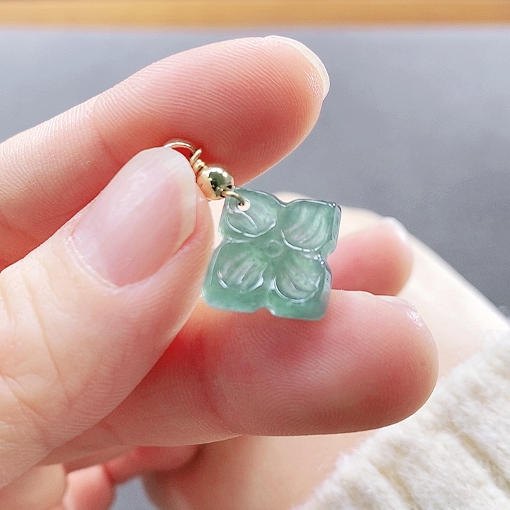 翡翠未镶嵌手镯（圆镯）