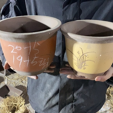 紫砂中国宜兴紫砂花盆，