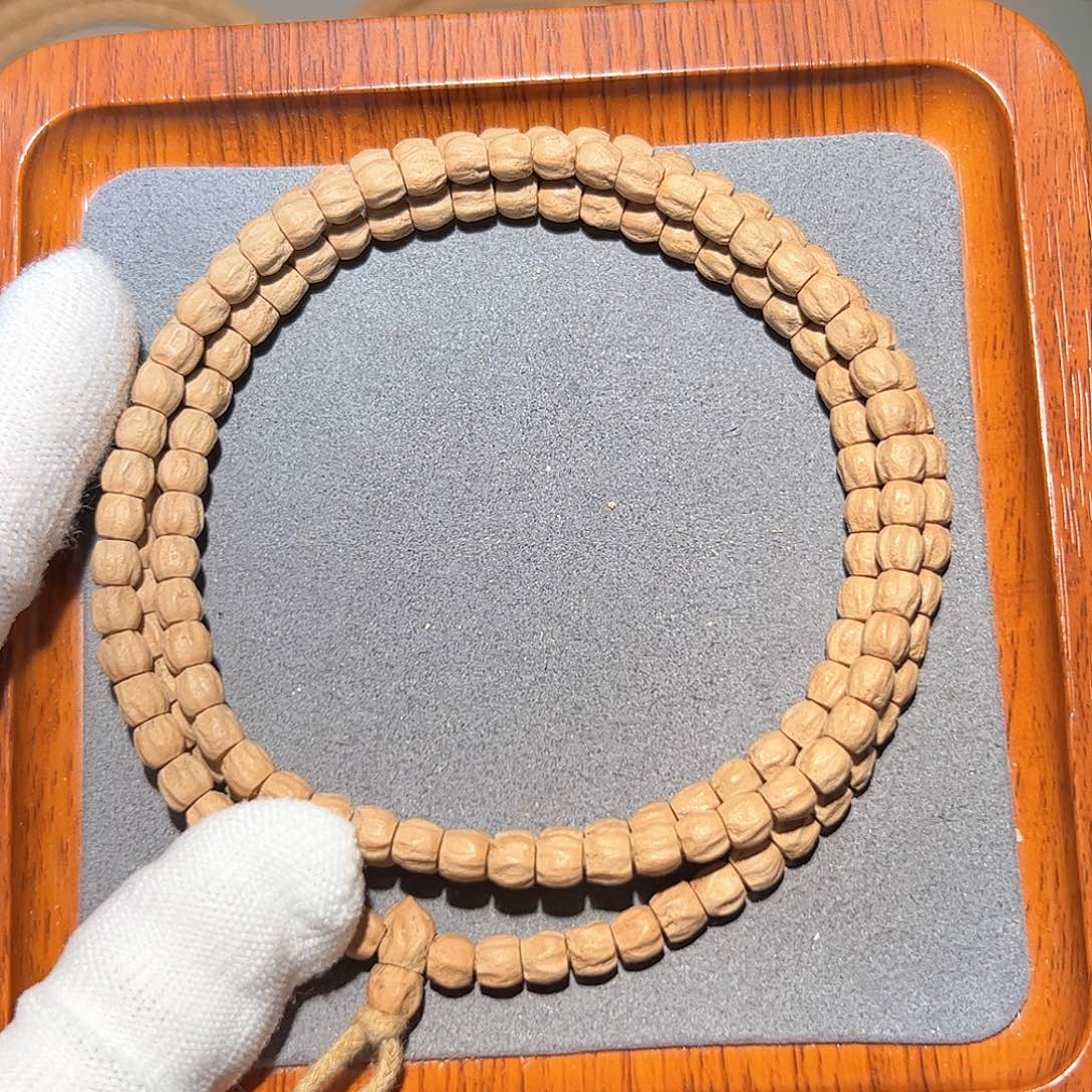 柏香籽/百香籽吊坠降***掌粉油皮多棱筒顺5.5+