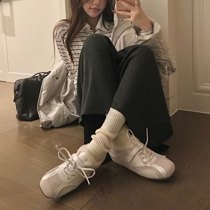 毛毛休闲阿甘鞋加绒内增德训鞋女秋冬款魔术贴复古软底系带小白鞋