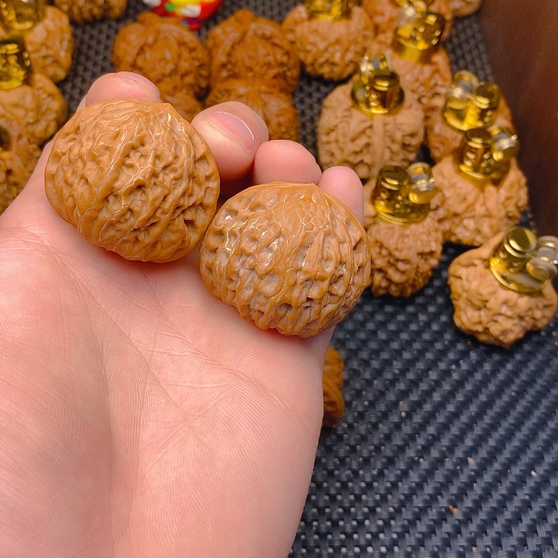 核桃铁锤妹妹有修文玩核桃