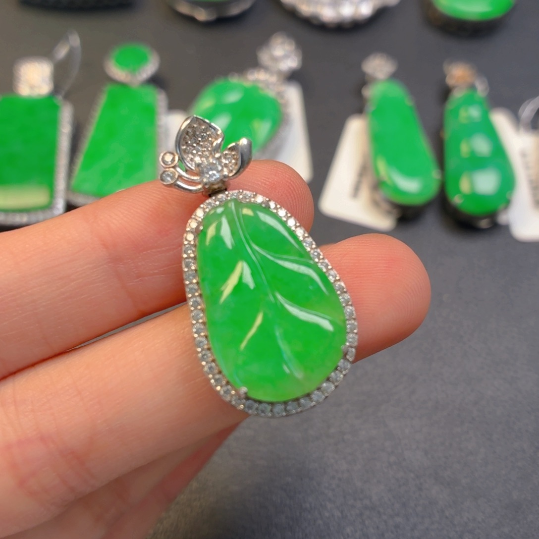 翡翠银S925镶嵌颈饰