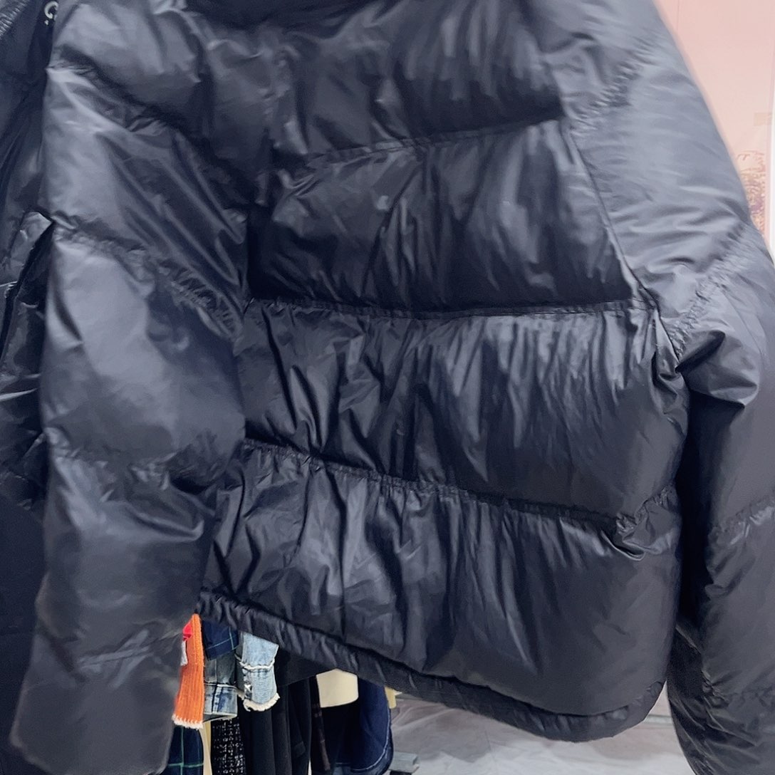 有****见短款面包服雨羽外套