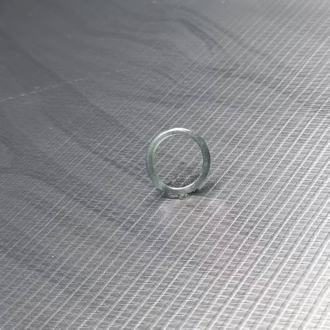 天然A货翡翠蓝钢素圈乌鸡多样性发其一