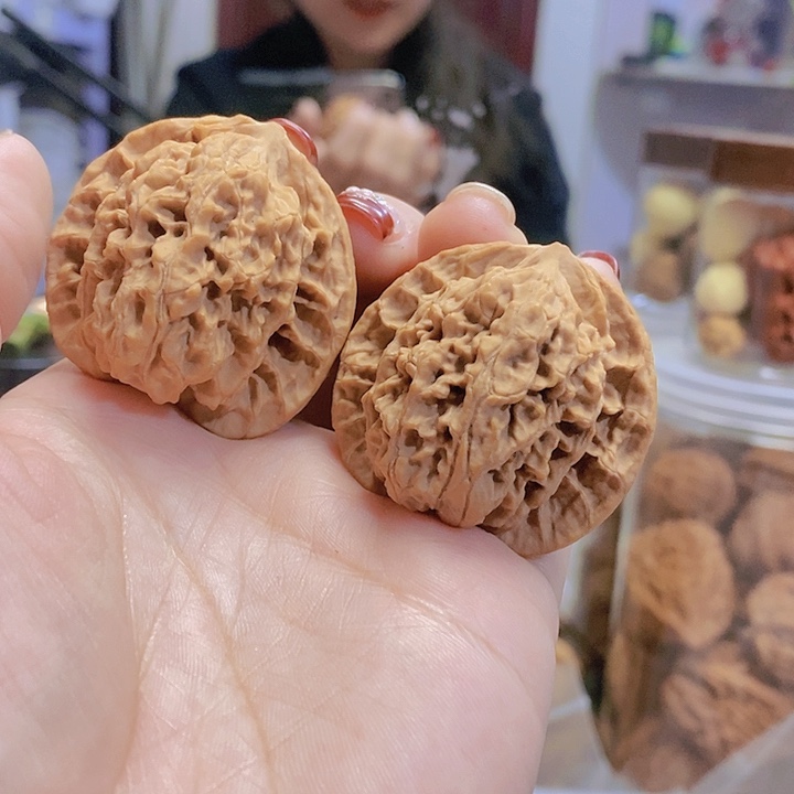 【闪购商品】文玩核桃把件40老款狮子头