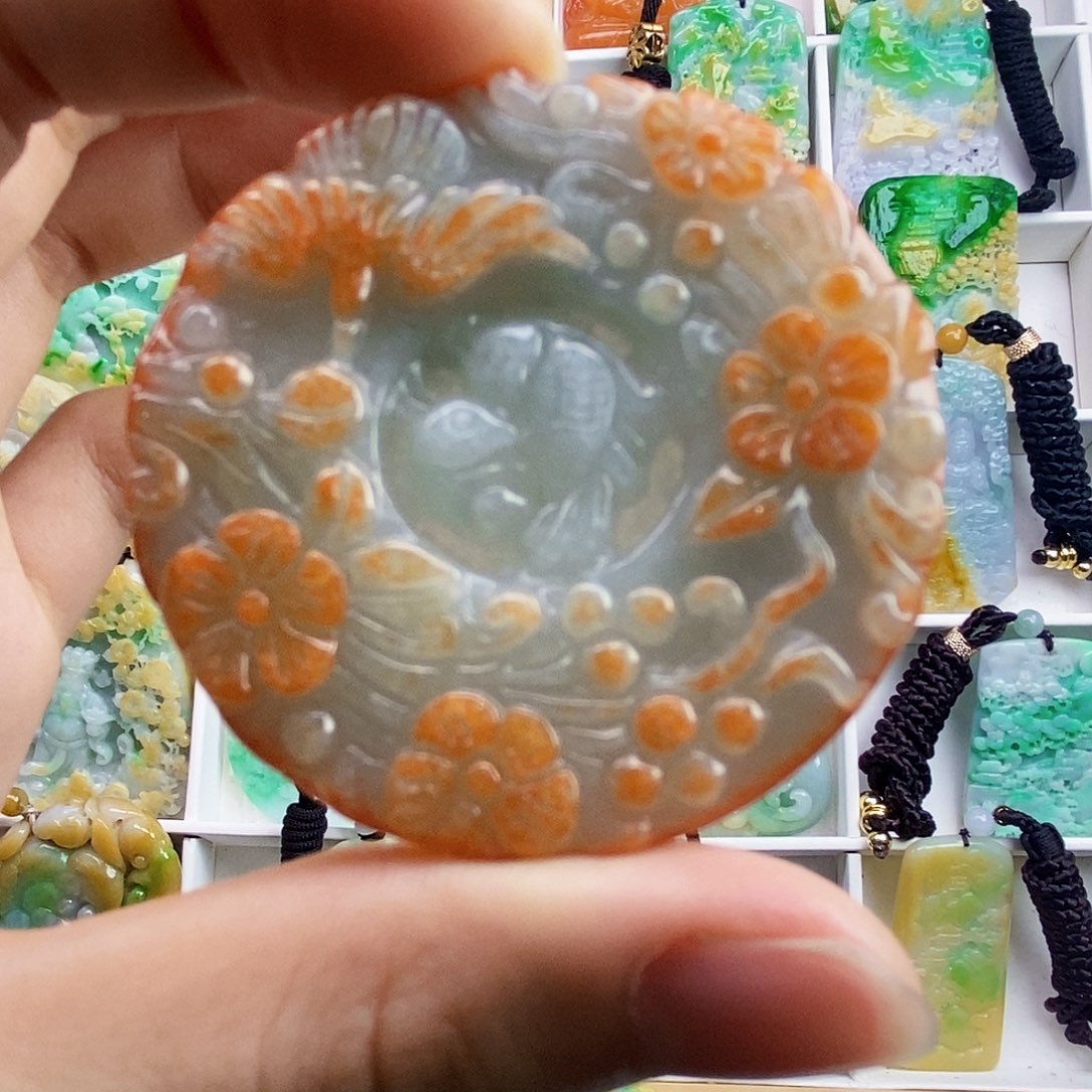 颈饰未镶嵌翡翠翡翠