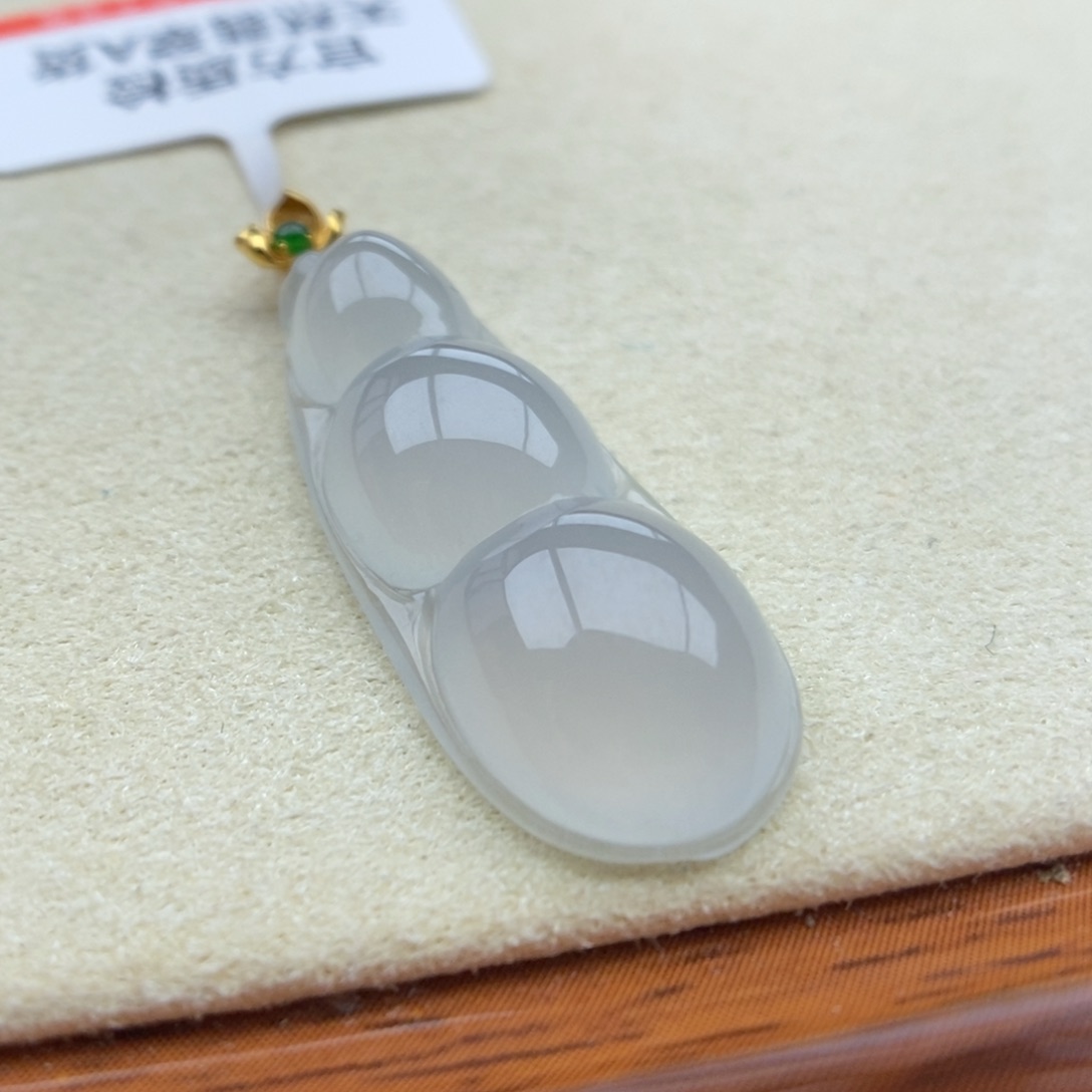 颈饰18K金镶嵌翡翠吊坠31