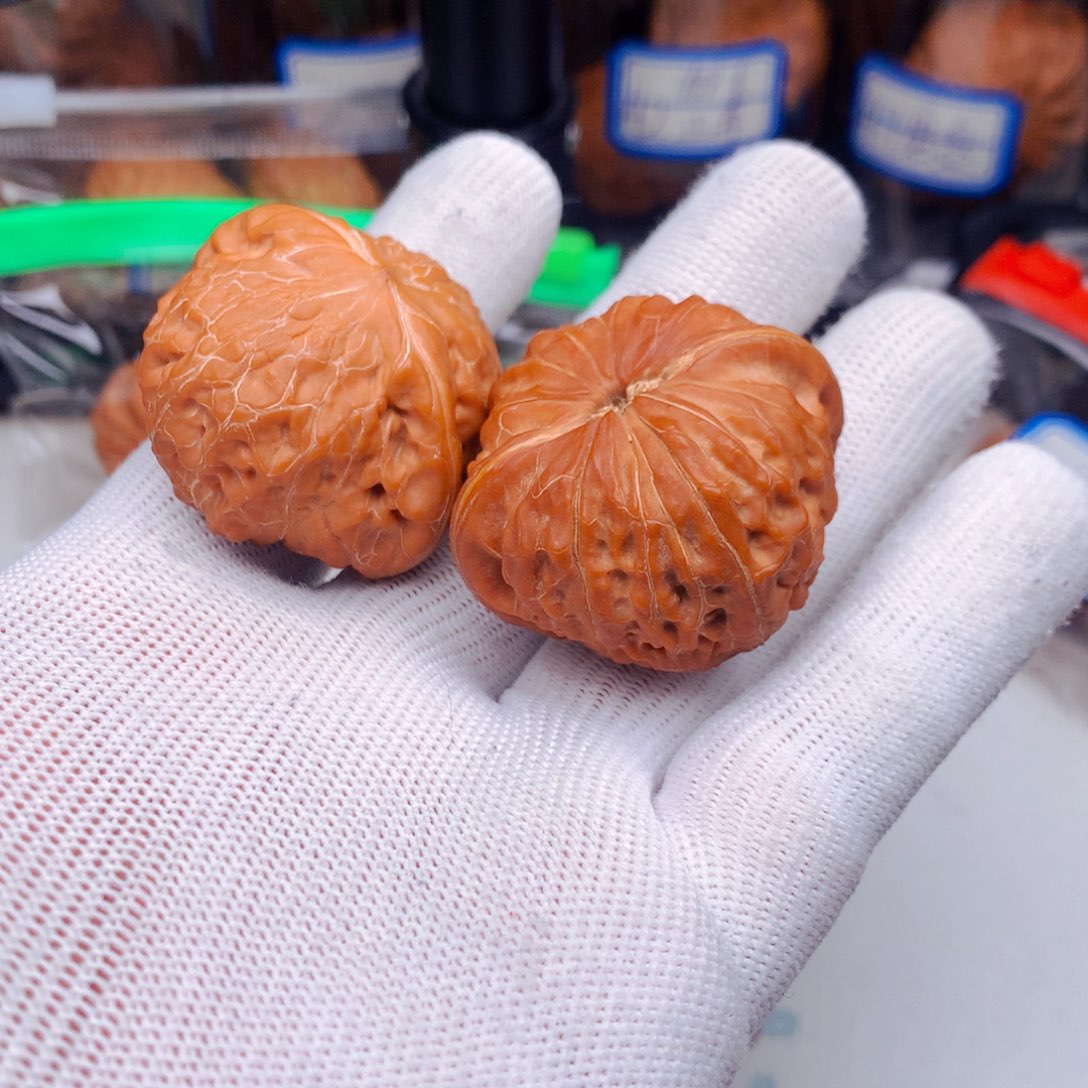 文玩核桃把件浮*云铁锤