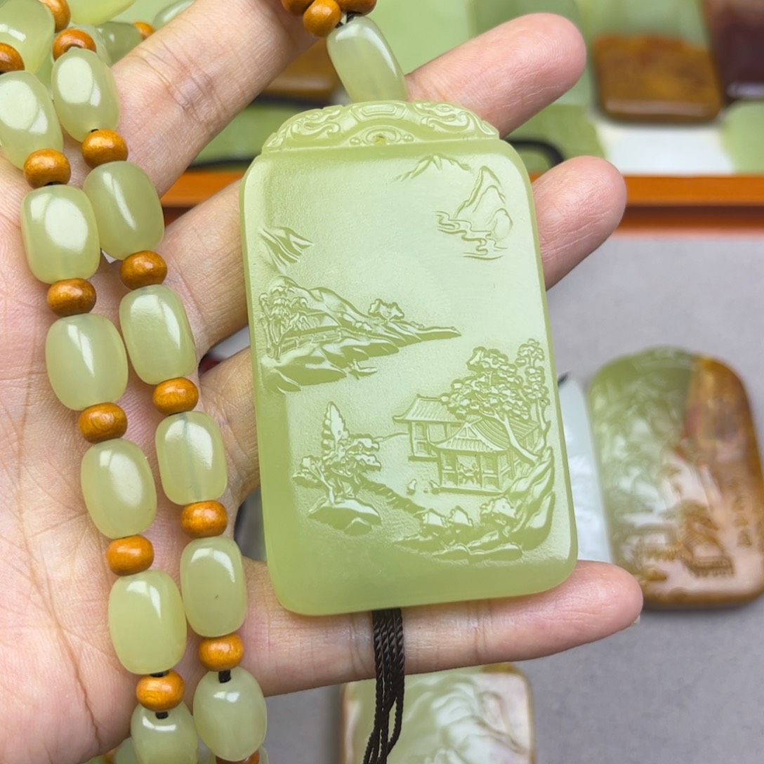 新疆昆仑山料山水