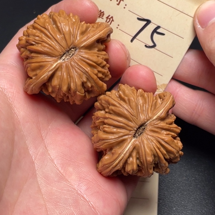 把件文玩核桃四座楼47尺以打底75