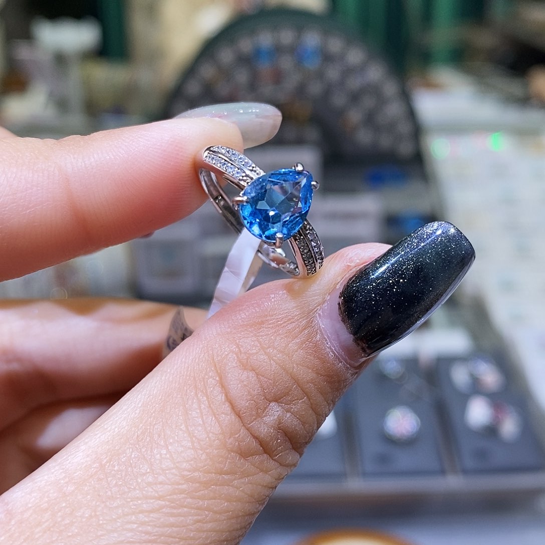 托帕石戒指银S925镶嵌天然托帕石