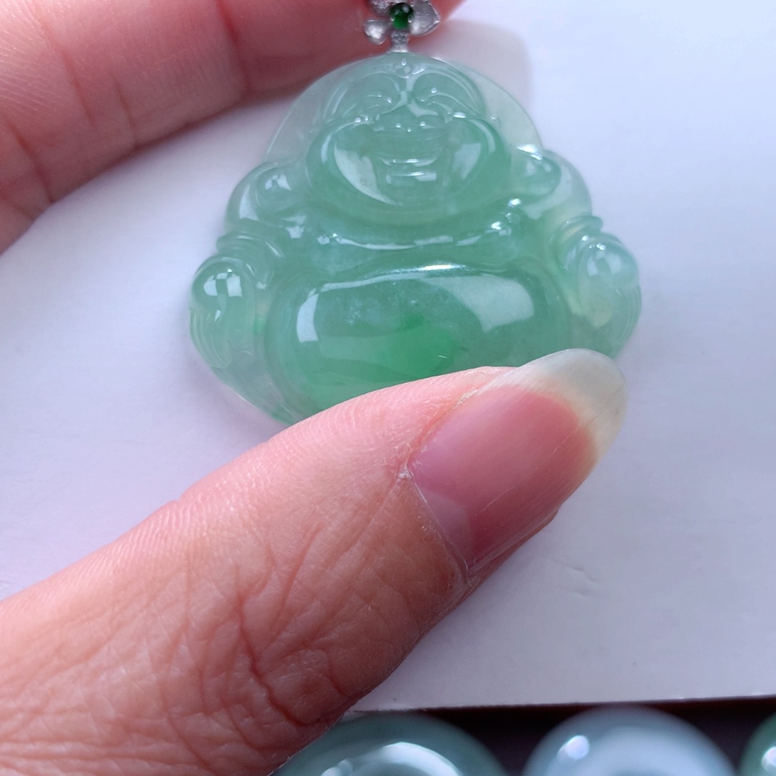 翡翠吊坠(不含链)18K金镶嵌
