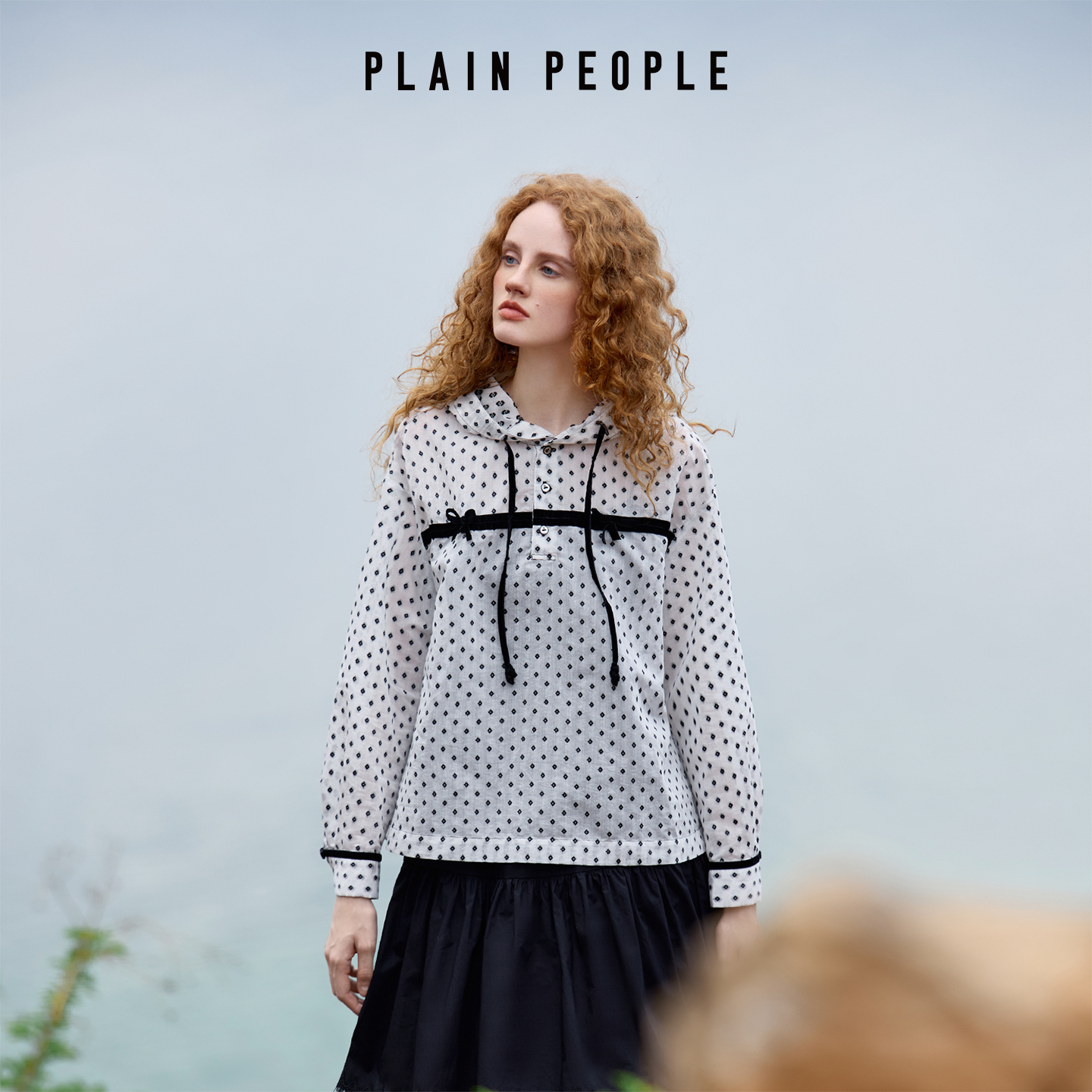 PLAIN PEOPLE法式提花波点抽绳连帽撞色丝绒织带上衣女2025秋新款