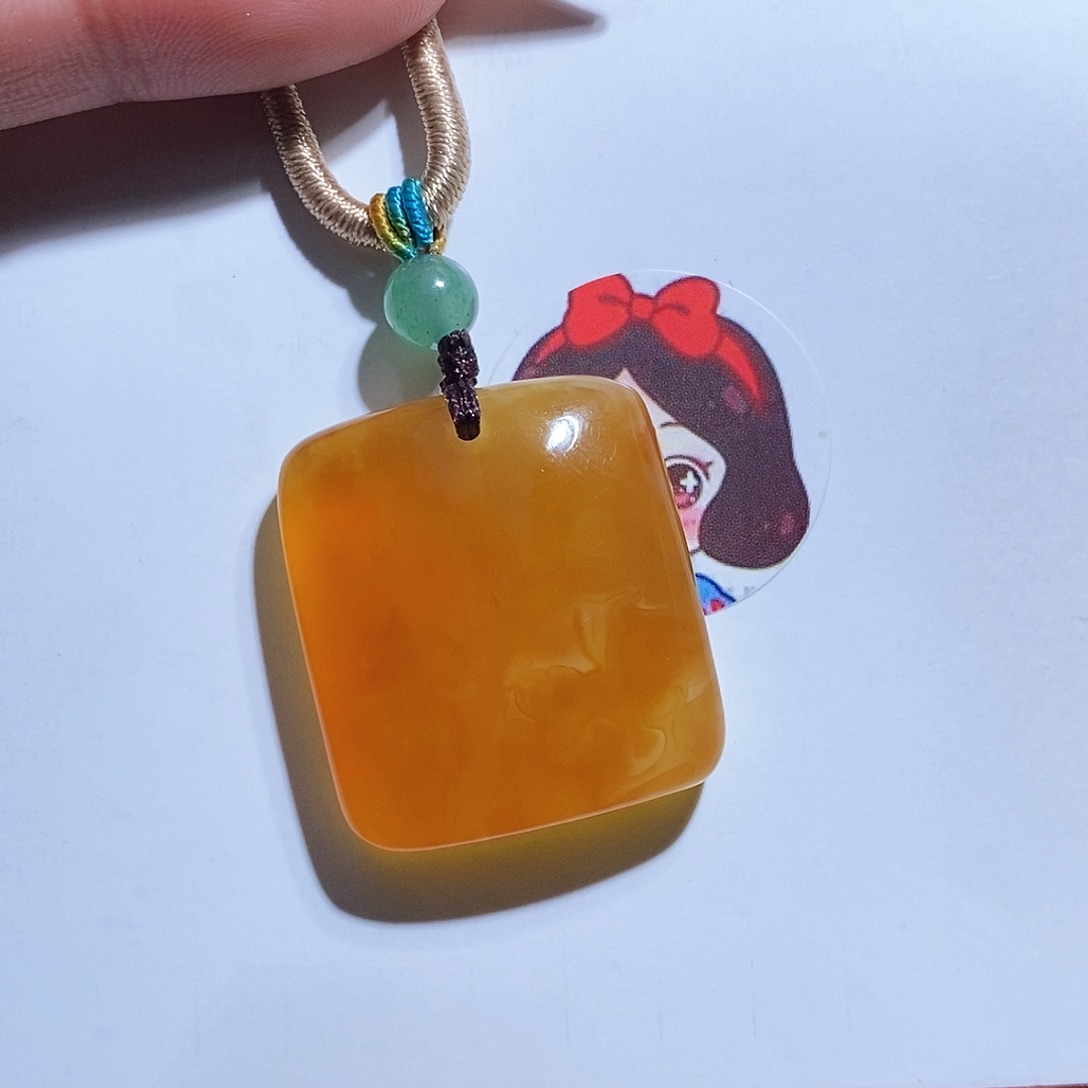 未镶嵌琥珀珠宝奇石