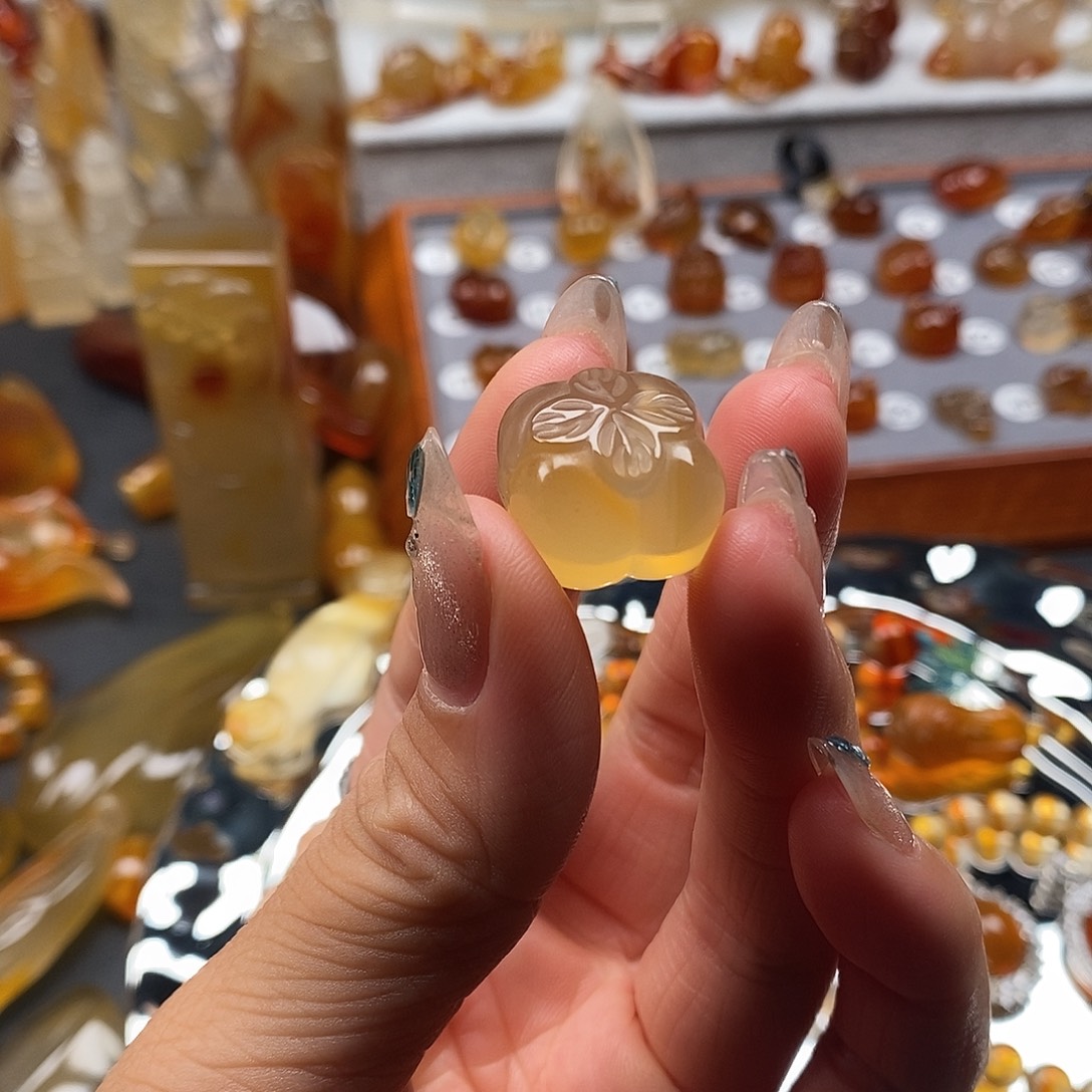 玛瑙/玉髓颈饰未镶嵌