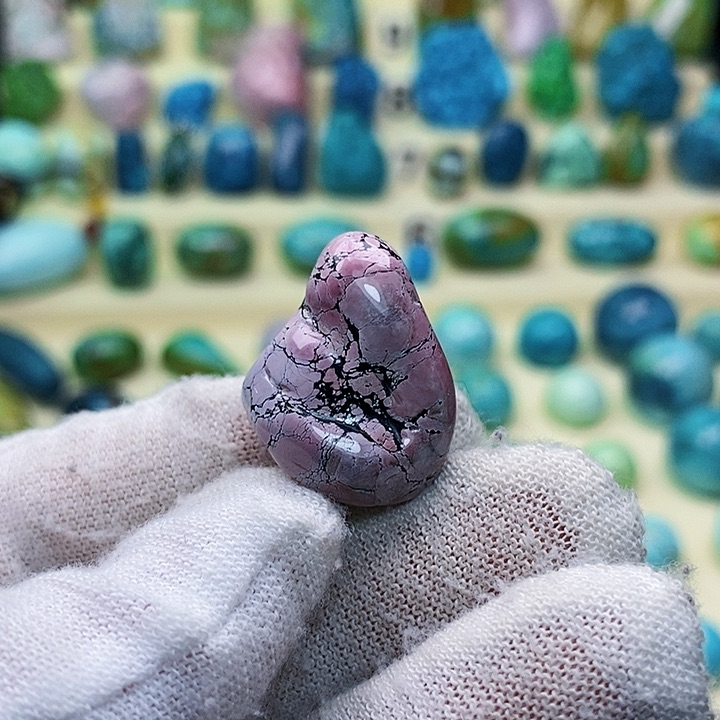 绿松石配饰未镶嵌