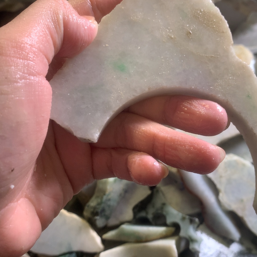 翡翠颈饰未镶嵌缅甸翡翠