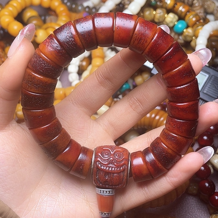 牦牛骨眉心骨卡16手串