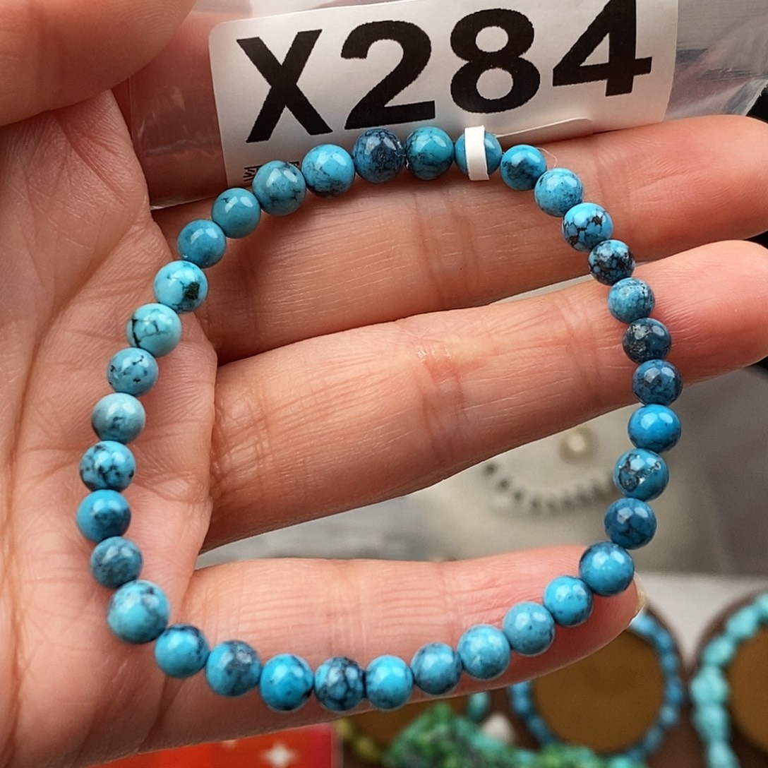 绿松石未镶嵌原矿