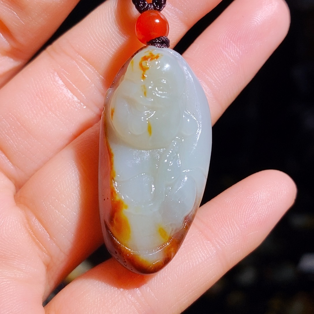 和田玉颈饰未镶嵌