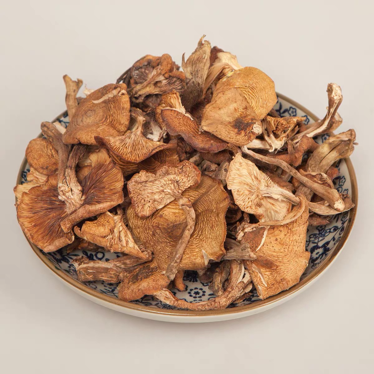 东北野生榛蘑自然晾晒剪根干净的干货